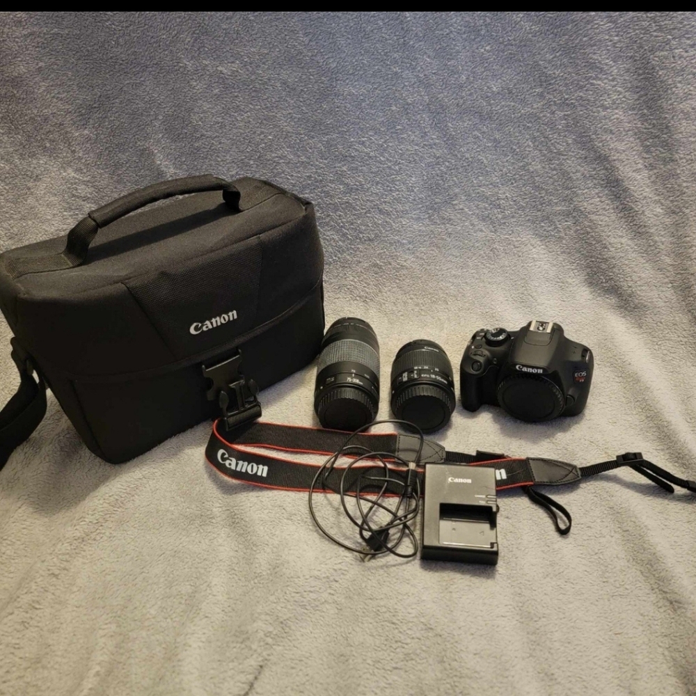 Canon EOS Rebel T5 DSLR Camera Bundle